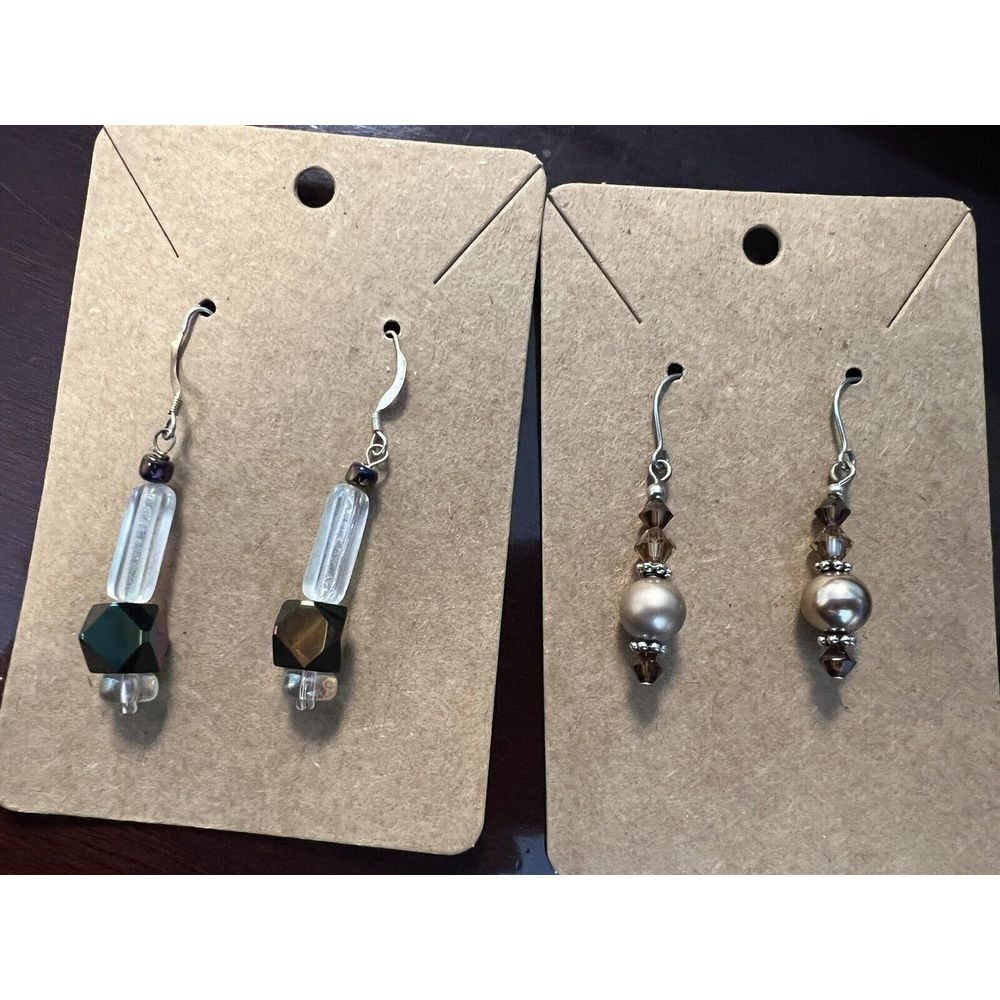 Set of 2 beaded earrings dangle brown and irridecsent‎ tones